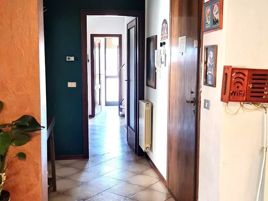 Immagine 25 di Appartamento in vendita  a Viareggio