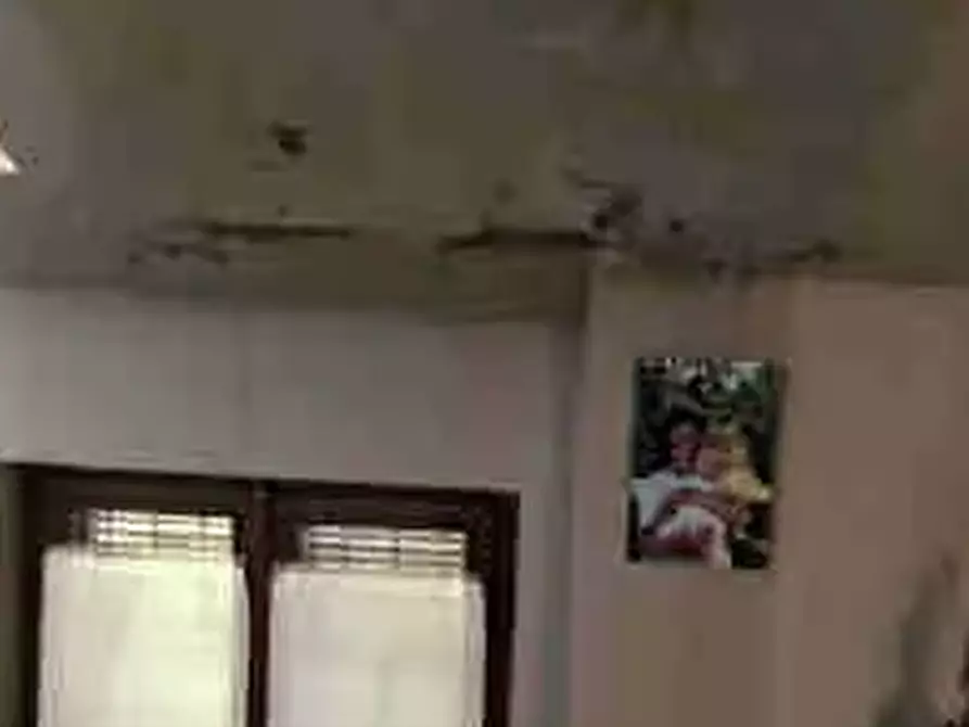 Immagine 17 di Palazzo in vendita  a Vallo Torinese