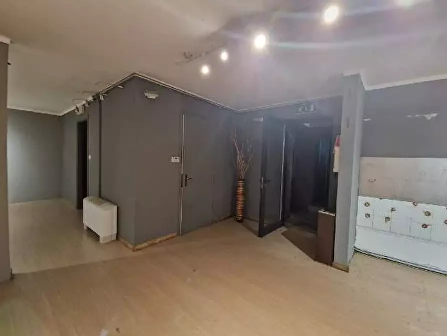 Immagine 12 di Palazzo in vendita  a Vallo Torinese