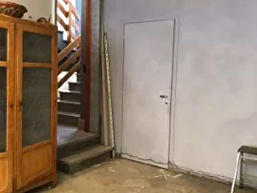 Immagine 5 di Palazzo in vendita  a Vallo Torinese