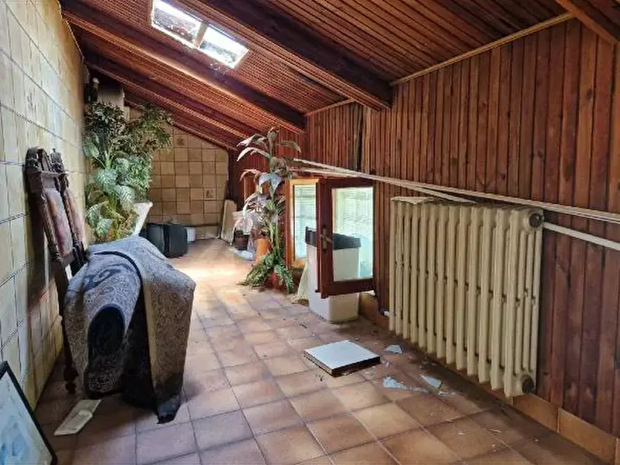 Immagine 21 di Palazzo in vendita  a Vallo Torinese