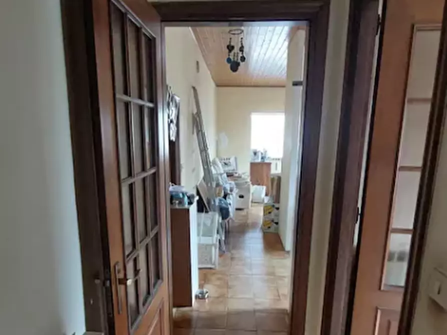 Immagine 10 di Casa colonica in vendita  a Barone Canavese