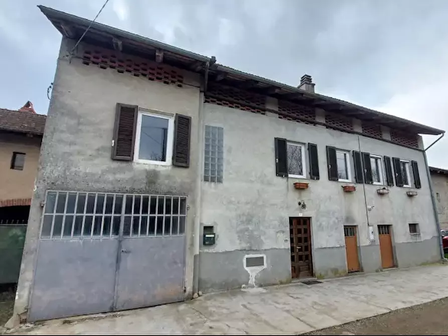 Immagine 1 di Casa colonica in vendita  a Barone Canavese