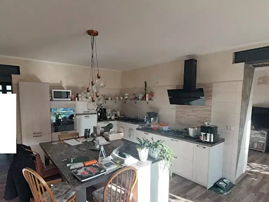 Immagine 8 di Casa colonica in vendita  a Barone Canavese