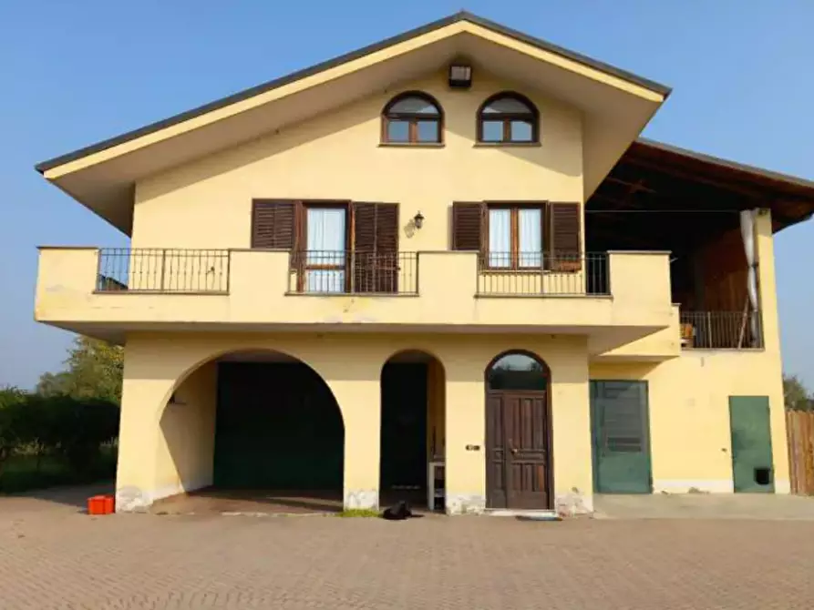 Immagine 1 di Villa in vendita  a Oglianico