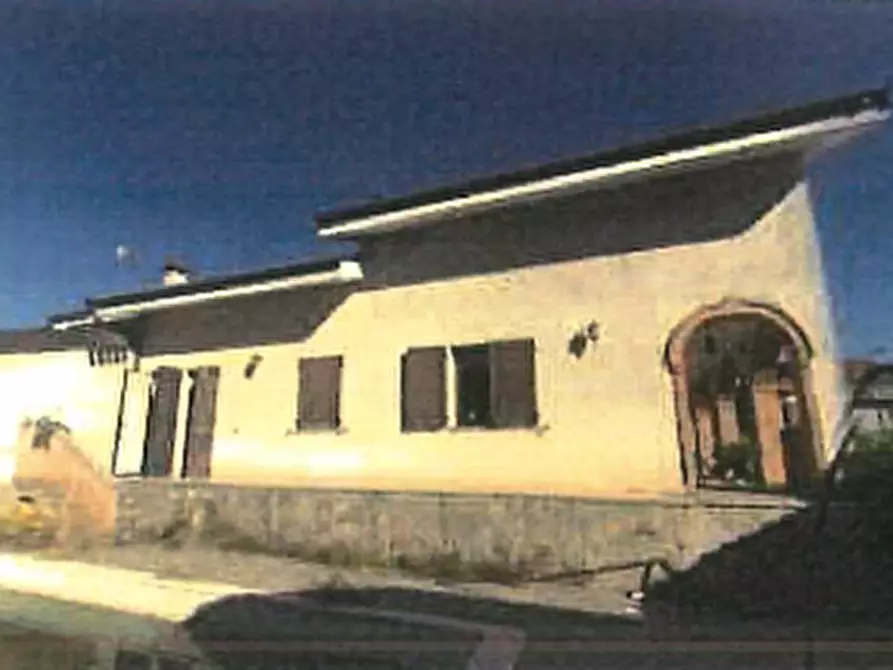 Immagine 2 di Villetta a schiera in vendita  a Lombriasco