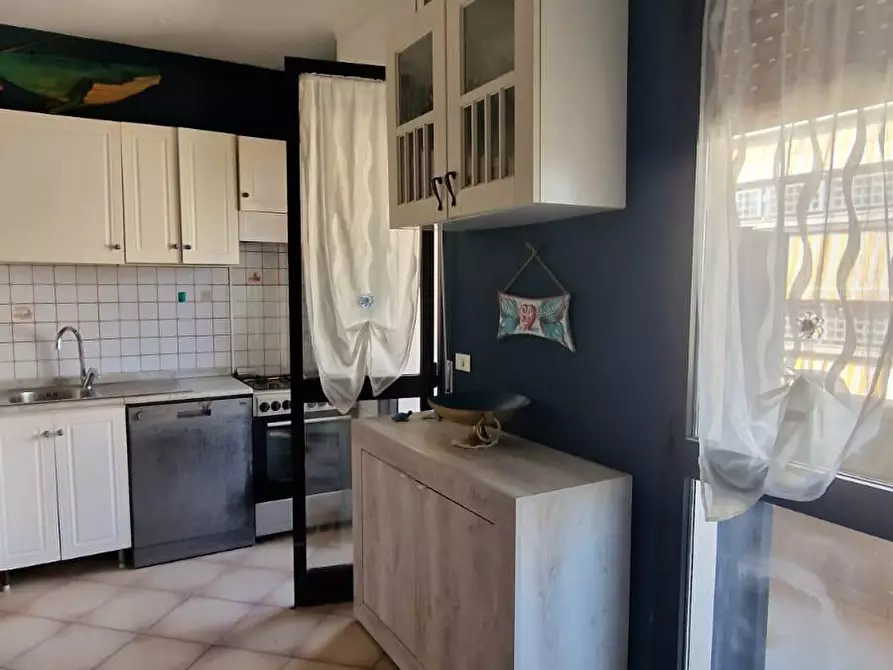 Immagine 4 di Appartamento in vendita  a Viareggio