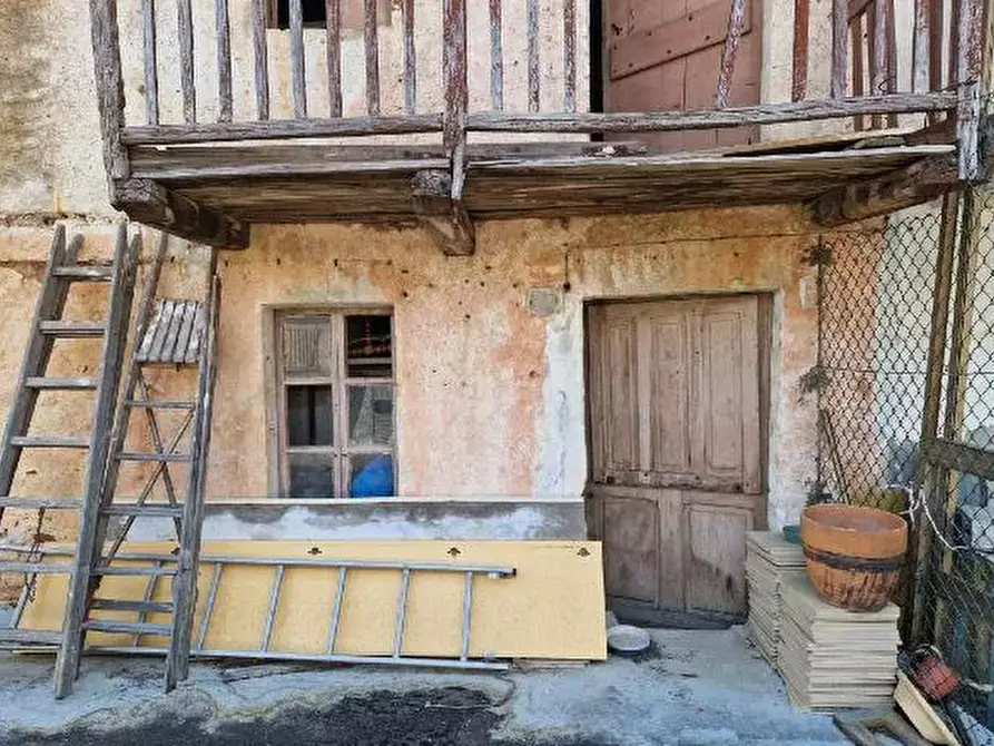 Immagine 7 di Palazzo in vendita  a Vallo Torinese