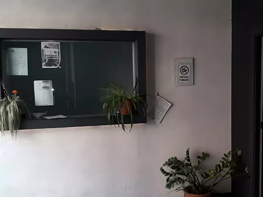 Immagine 3 di Negozio in vendita  a Moncalieri