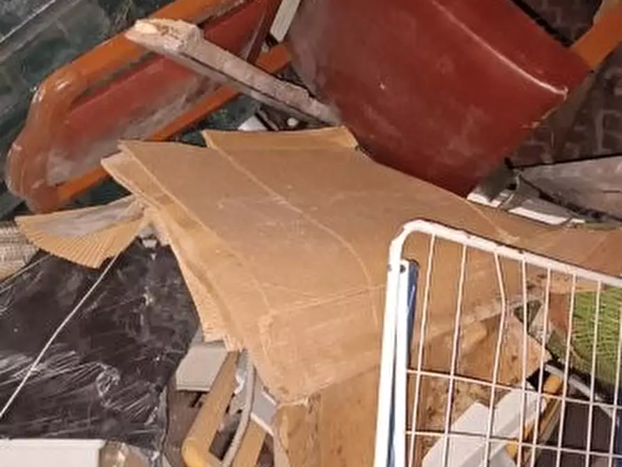 Immagine 10 di Negozio in vendita  a Torino