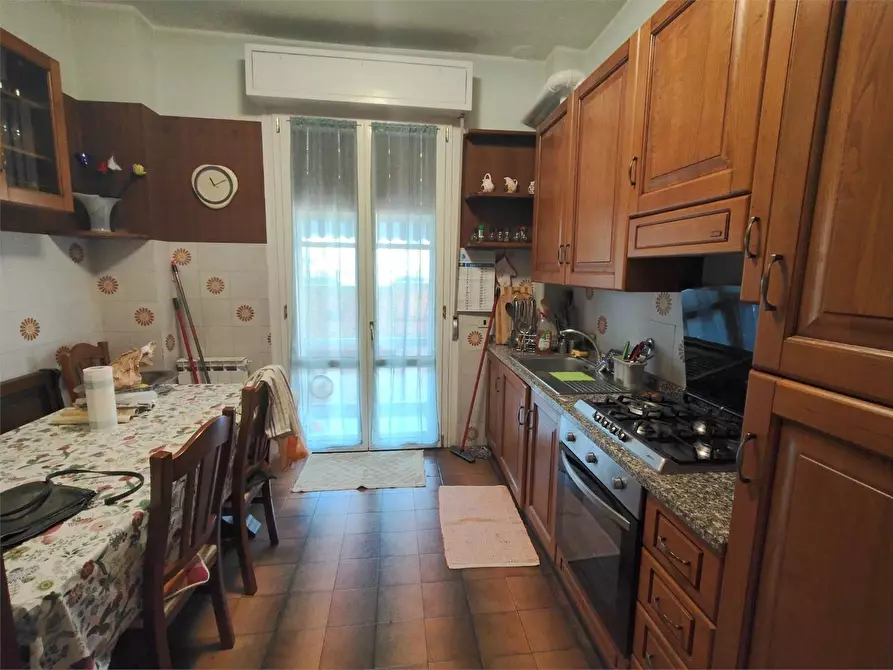 Immagine 3 di Appartamento in vendita  a Castelnuovo Magra
