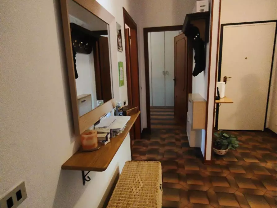 Immagine 5 di Appartamento in vendita  a Castelnuovo Magra