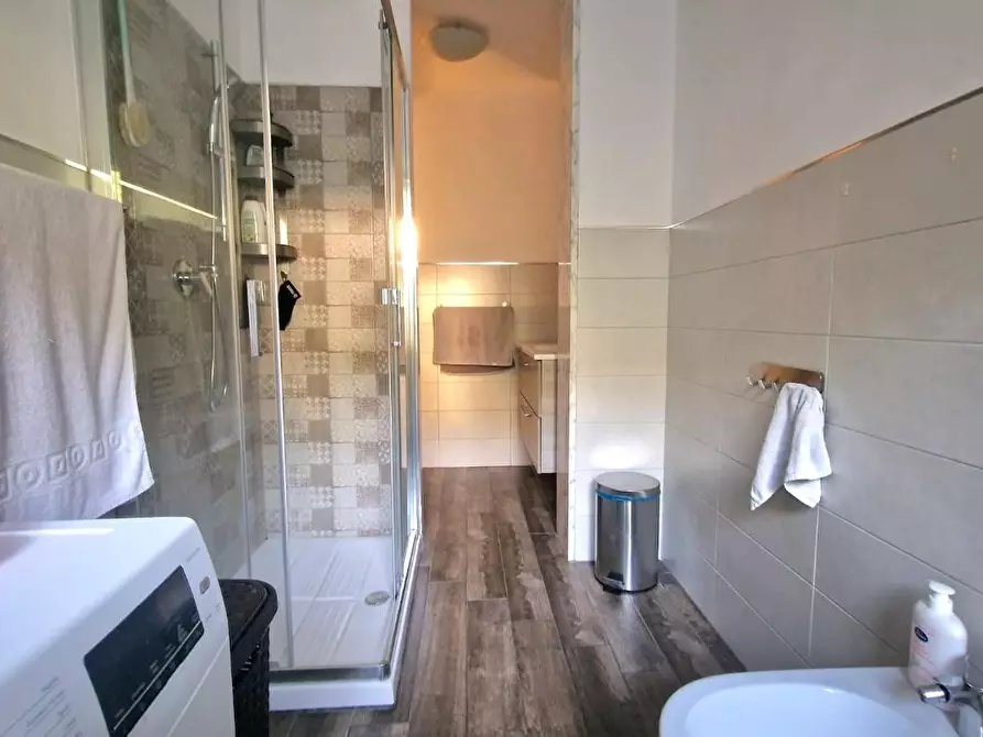 Immagine 4 di Appartamento in vendita  a Carrara