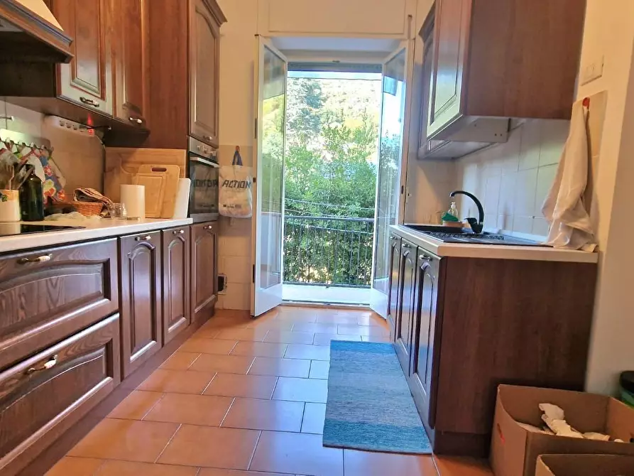 Immagine 1 di Appartamento in vendita  a Carrara