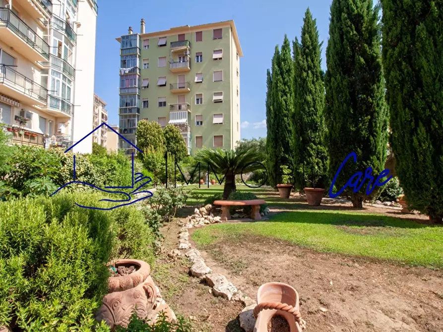 Immagine 49 di Terratetto in vendita  a Livorno