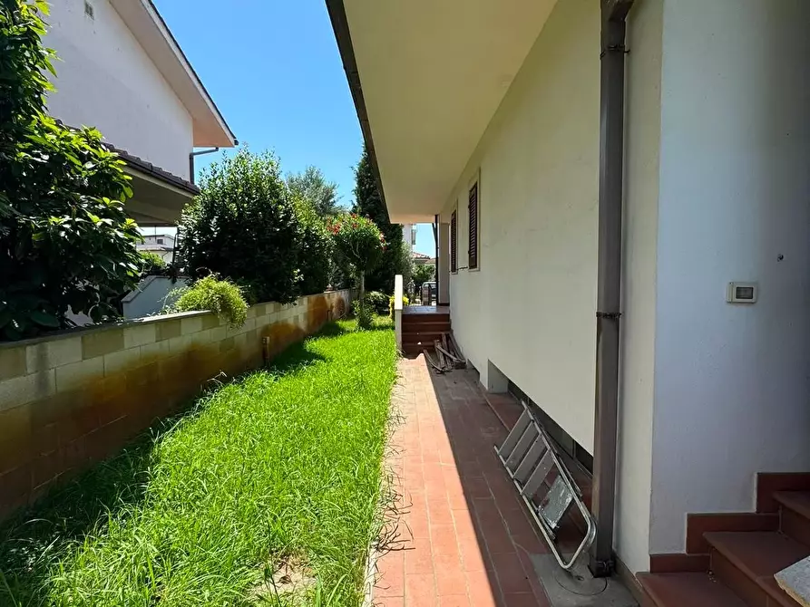 Immagine 15 di Casa bifamiliare in vendita  a Pisa