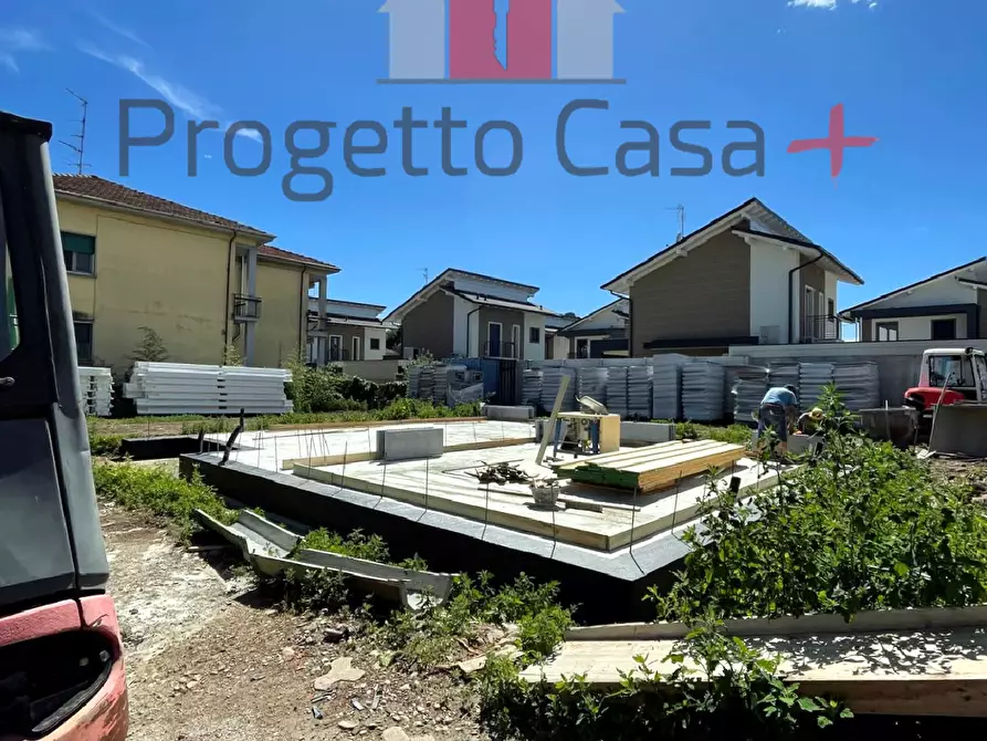 Immagine 15 di Casa indipendente in vendita  a Samarate