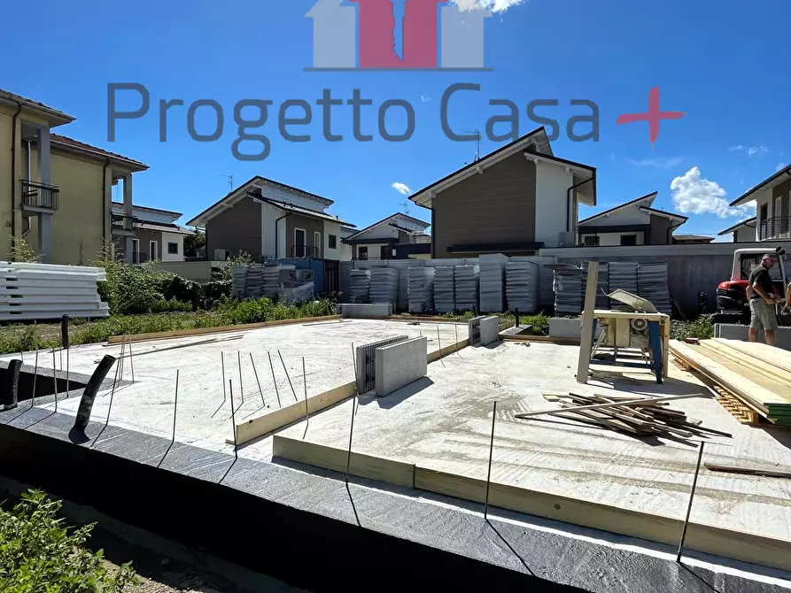 Immagine 18 di Casa indipendente in vendita  a Samarate