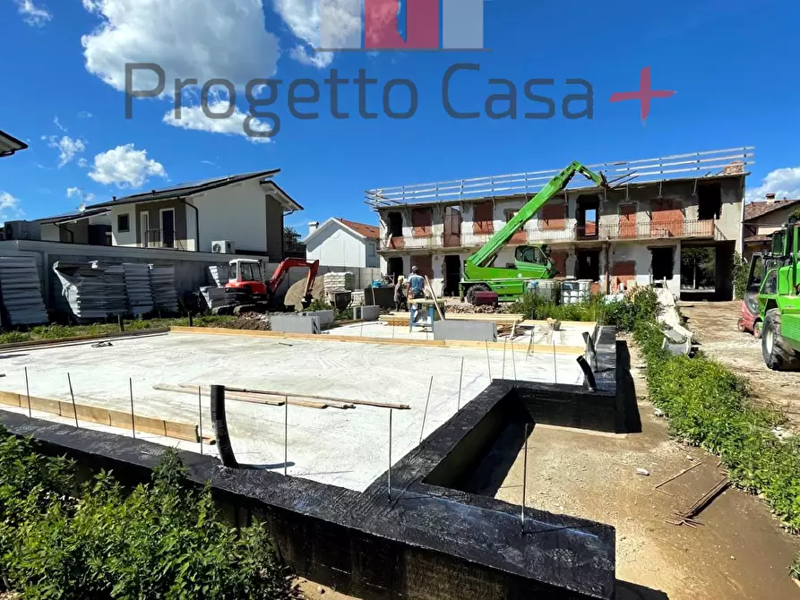 Immagine 19 di Casa indipendente in vendita  a Samarate