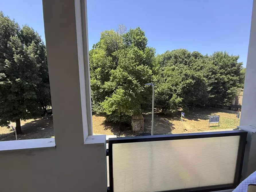 Immagine 22 di Appartamento in vendita  a Livorno
