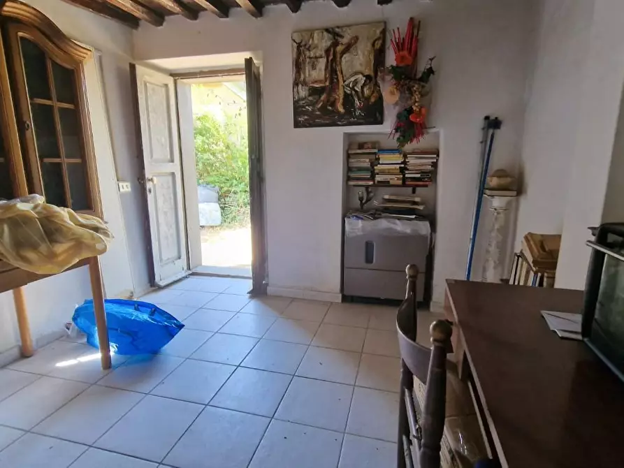 Immagine 33 di Casa semindipendente in vendita  a Ortonovo
