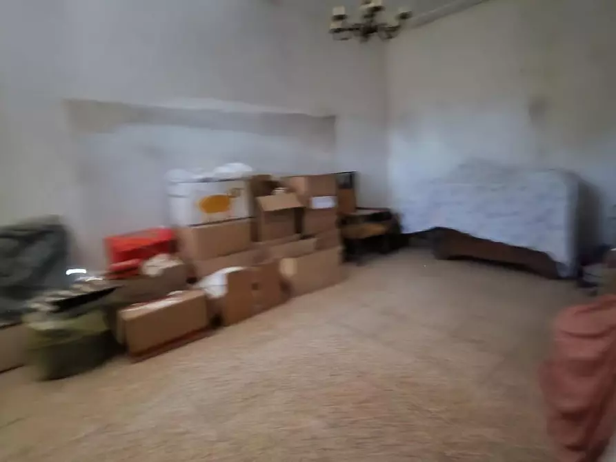 Immagine 17 di Casa semindipendente in vendita  a Ortonovo