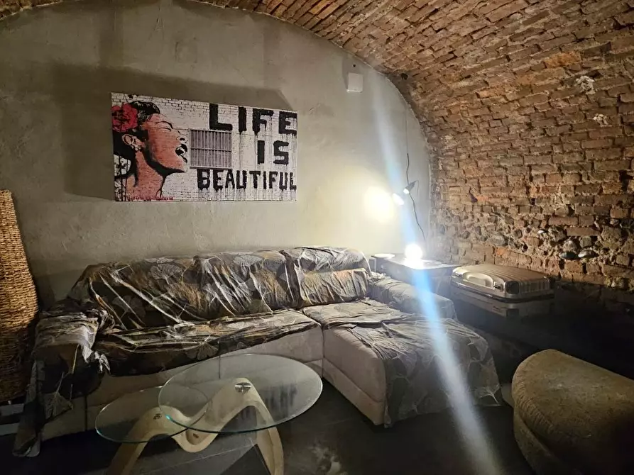 Immagine 11 di Negozio in vendita  a Torino