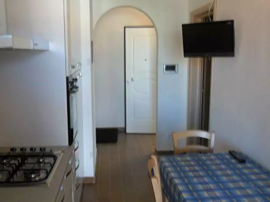 Immagine 2 di Appartamento in affitto  a Pisa