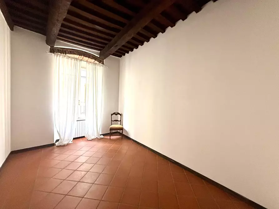 Immagine 6 di Appartamento in affitto  a Massa