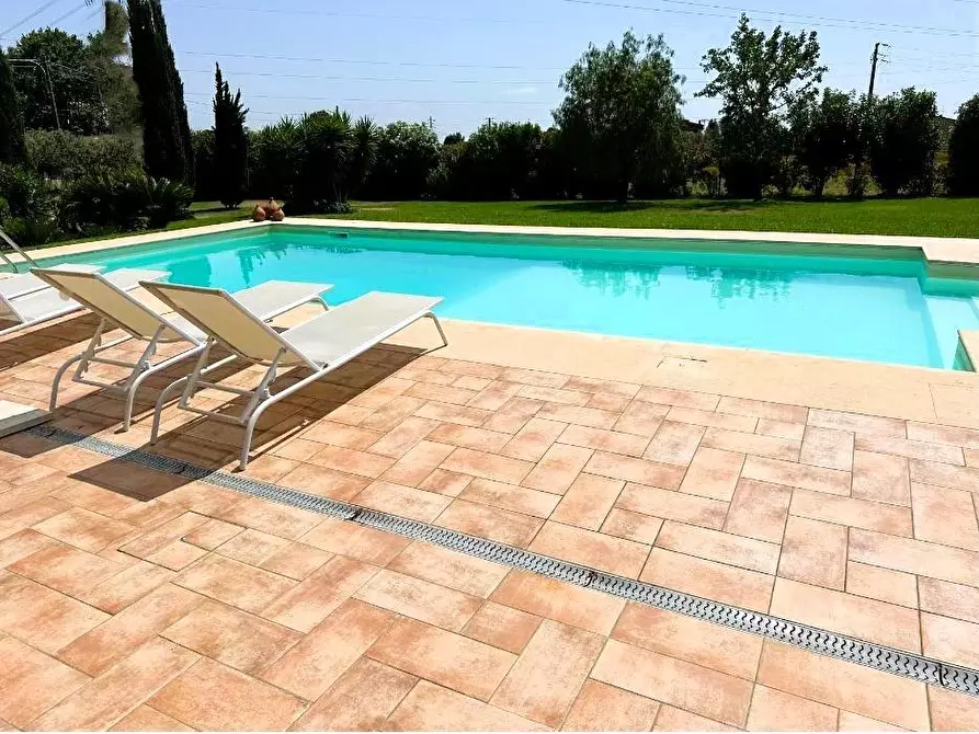 Immagine 12 di Villa in vendita  a Pietrasanta