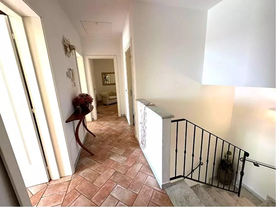 Immagine 52 di Villa in vendita  a Pietrasanta