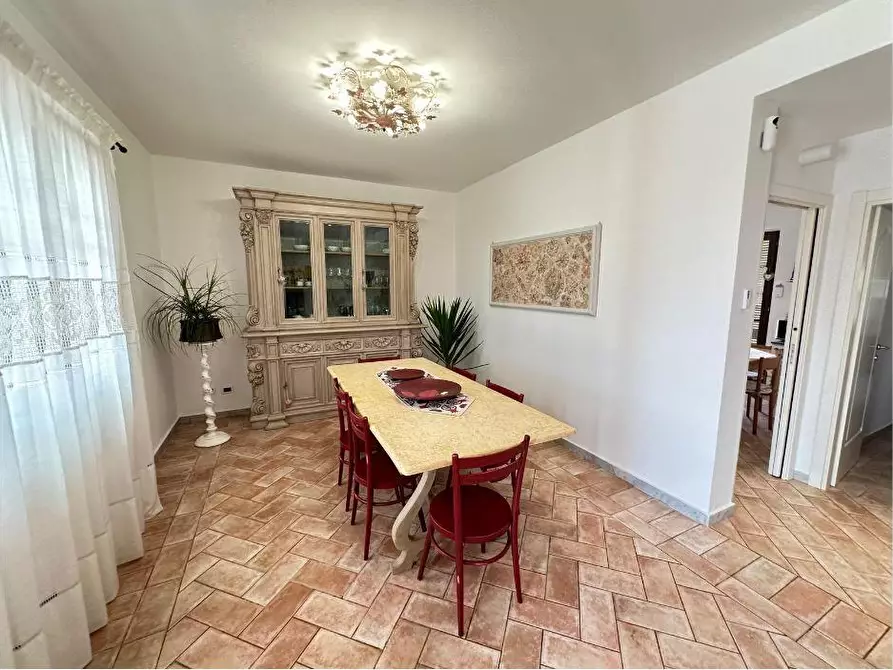 Immagine 21 di Villa in vendita  a Pietrasanta