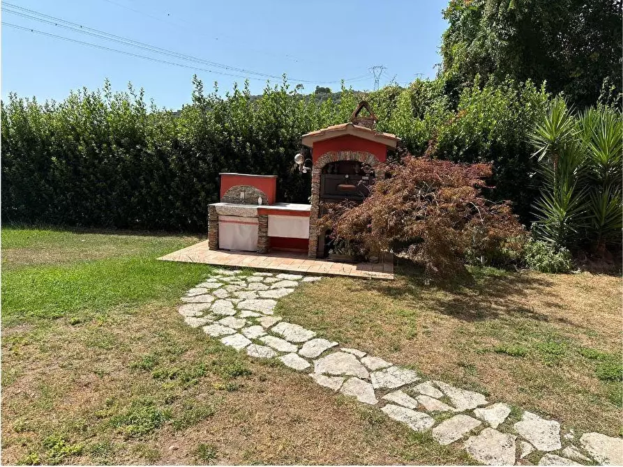 Immagine 56 di Villa in vendita  a Pietrasanta