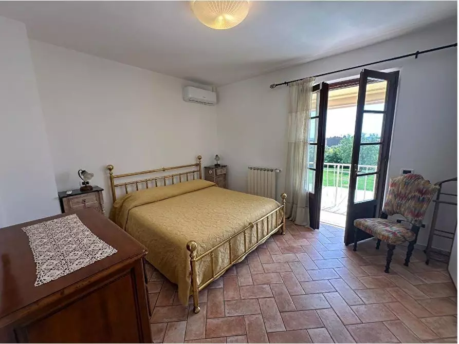 Immagine 33 di Villa in vendita  a Pietrasanta