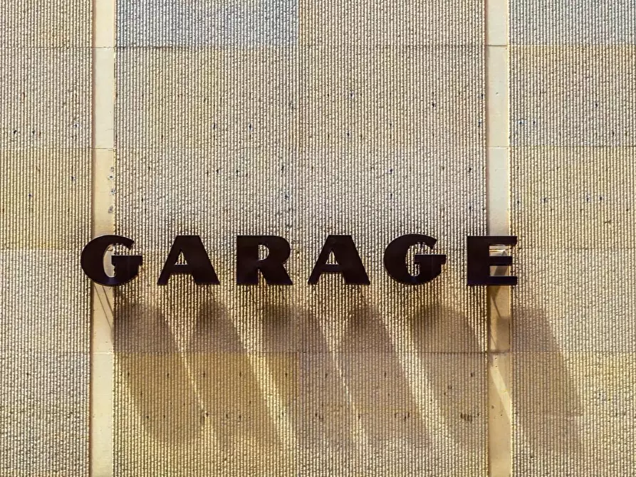 Immagine 3 di Garage in vendita  a Carmagnola