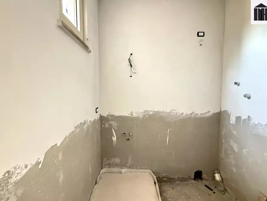 Immagine 17 di Appartamento in vendita  a Santa Croce Sull'arno