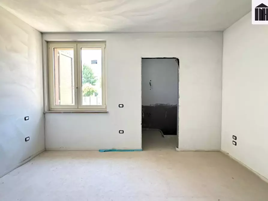 Immagine 14 di Appartamento in vendita  a Santa Croce Sull'arno