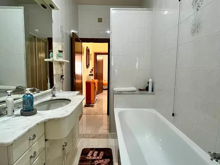 Immagine 16 di Casa semindipendente in vendita  a Lamporecchio