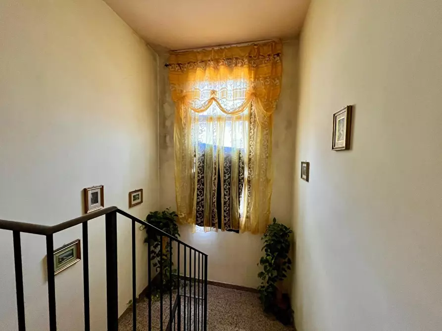 Immagine 12 di Casa semindipendente in vendita  a Lamporecchio
