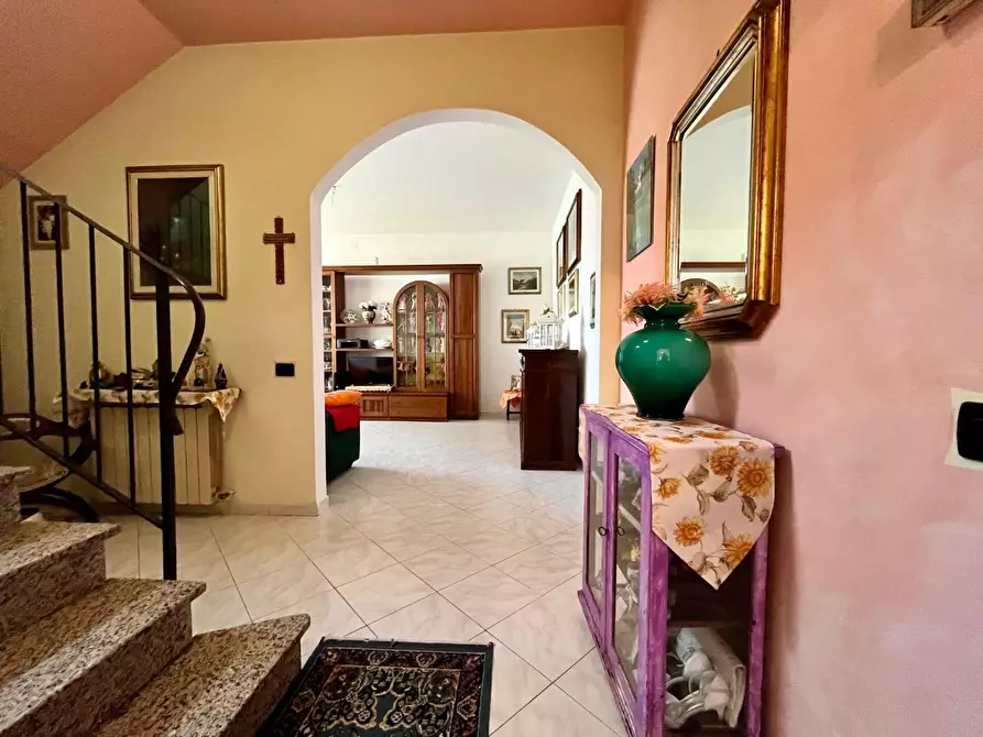 Immagine 8 di Casa semindipendente in vendita  a Lamporecchio