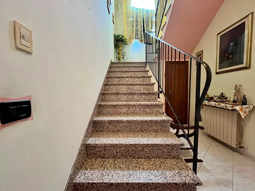 Immagine 11 di Casa semindipendente in vendita  a Lamporecchio