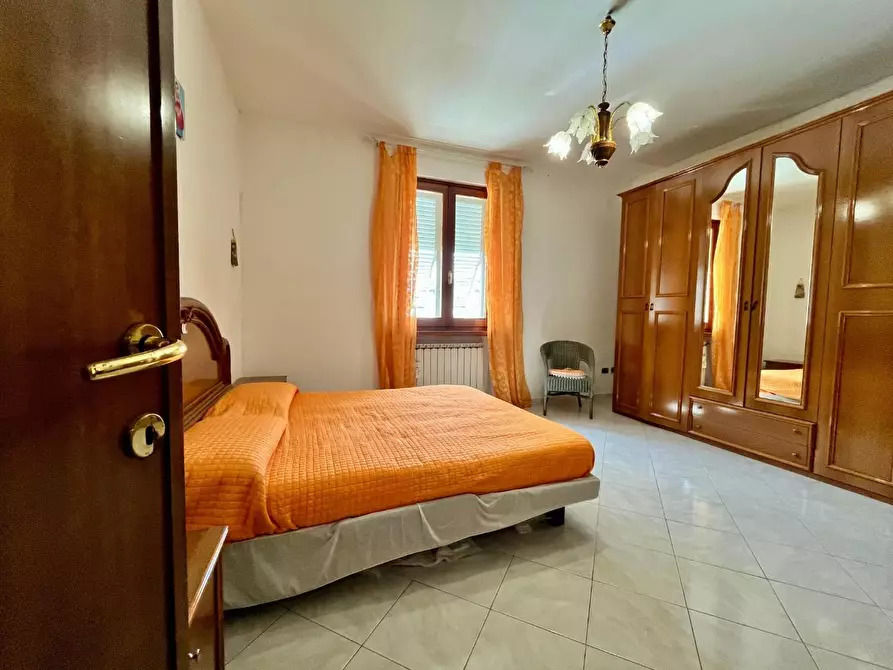 Immagine 13 di Casa semindipendente in vendita  a Lamporecchio
