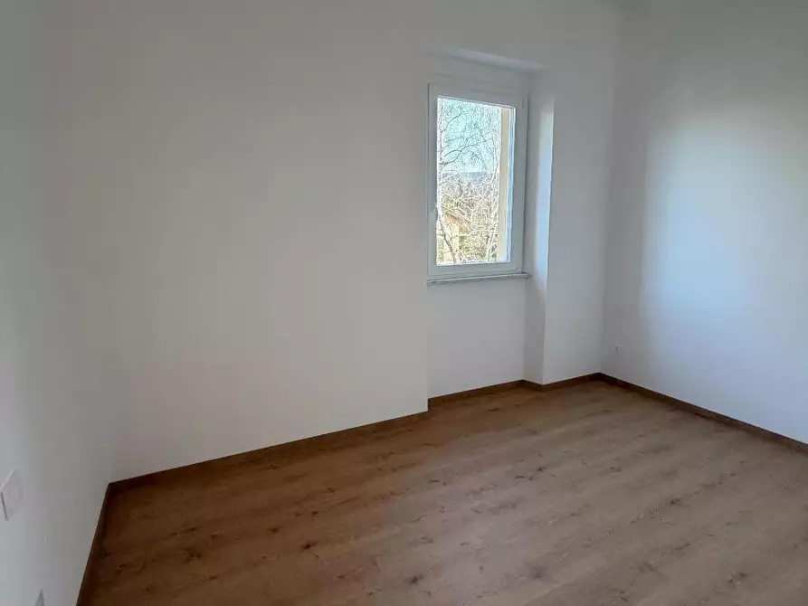 Immagine 11 di Appartamento in vendita  a Sarzana