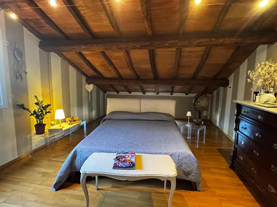 Immagine 7 di Casa indipendente in vendita  a Lucca