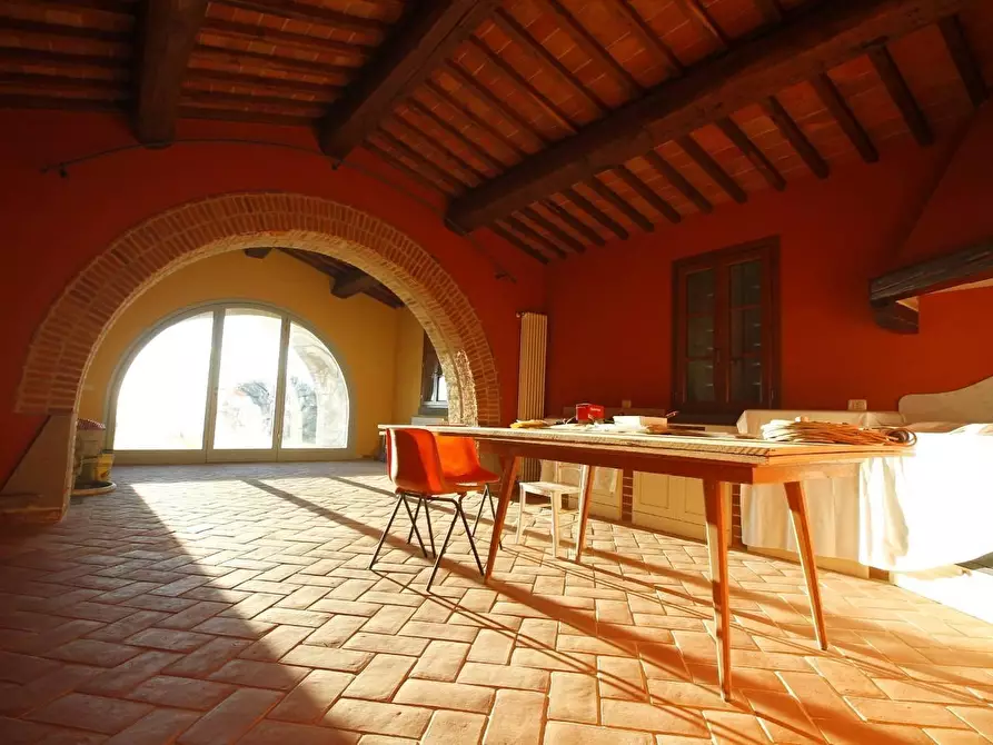 Immagine 13 di Casa colonica in vendita  a Vinci