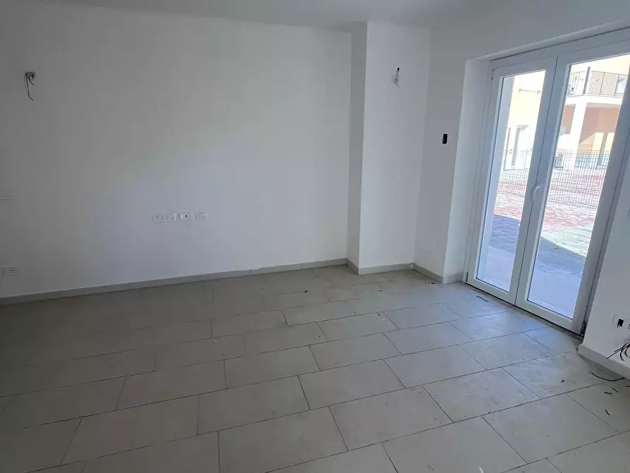 Immagine 3 di Appartamento in vendita  a Sarzana