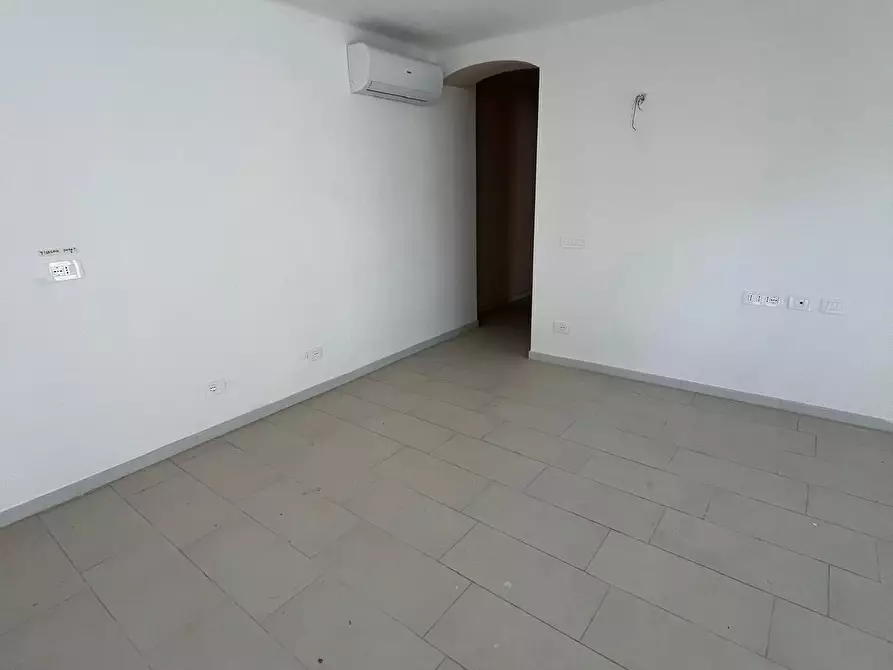 Immagine 4 di Appartamento in vendita  a Sarzana