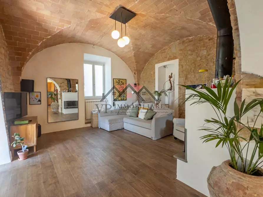 Immagine 12 di Appartamento in vendita  a Volterra