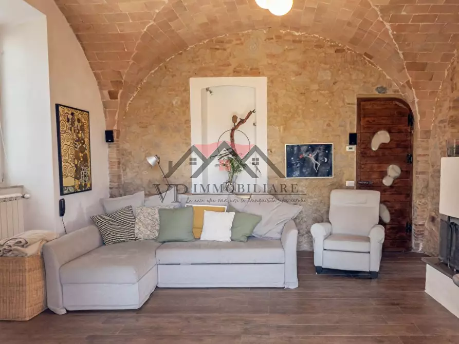Immagine 7 di Appartamento in vendita  a Volterra