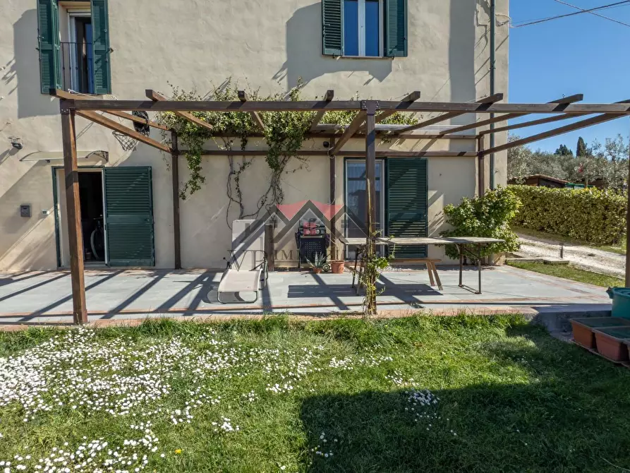 Immagine 2 di Appartamento in vendita  a Volterra